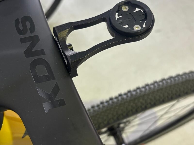 Soporte frontal para GPS